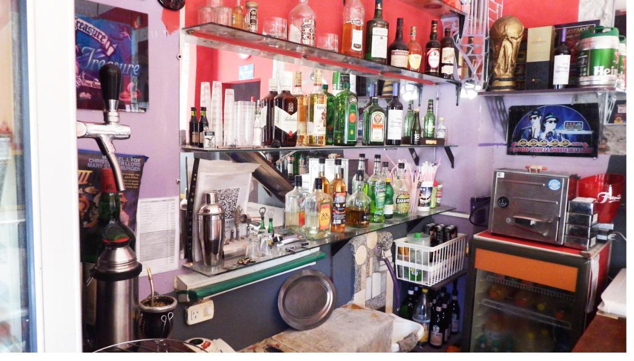 Hostel De Pichincha Gualeguaychú Eksteriør bilde